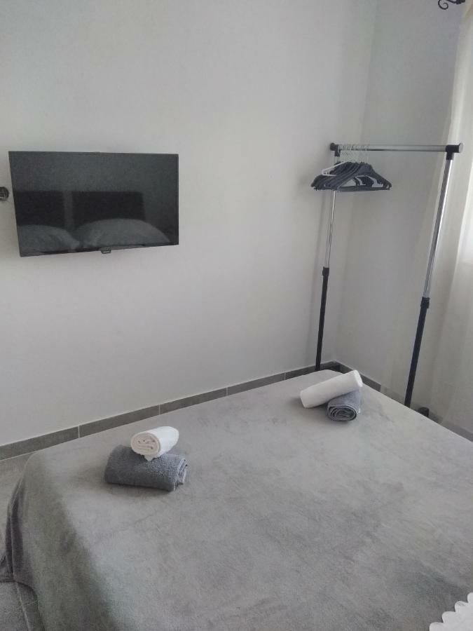 Apartment Tomo Razanj Exterior photo