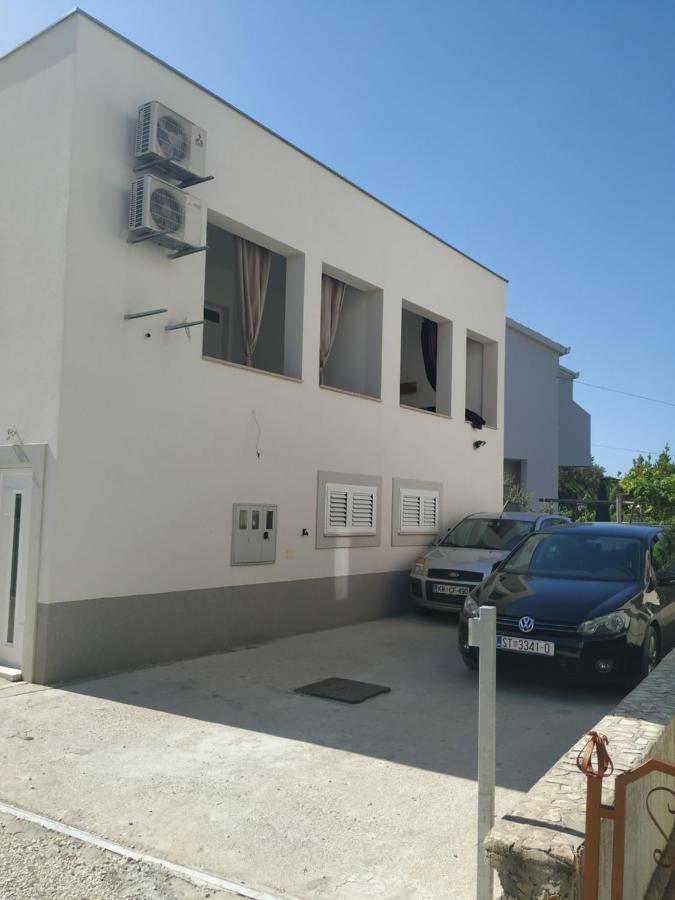 Apartment Tomo Razanj Exterior photo